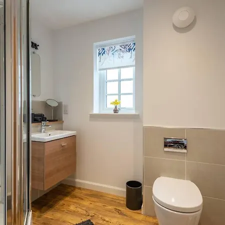 Stylish & Modern Apartment Inverness Exterior photo